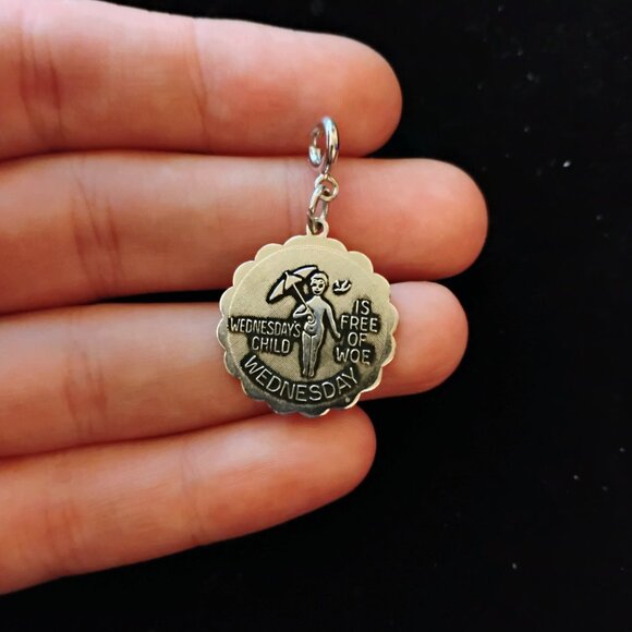 Sarah Coventry charm - Picture 1 of 2